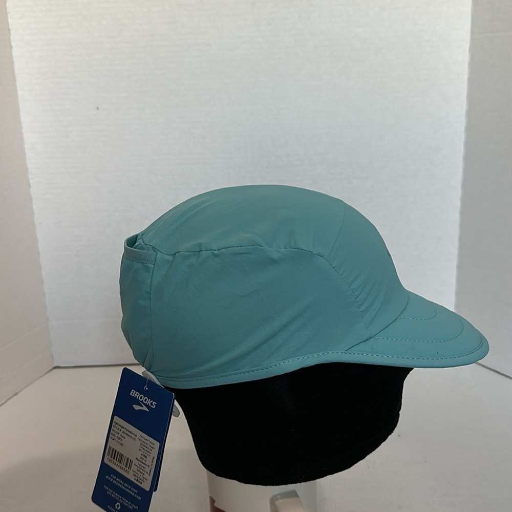 Brooks lightweight Packable hat - Picture 4 of 10